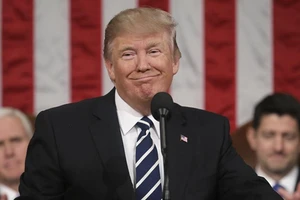 Vượt mặt Quốc hội đánh Syria, ông Trump có vi hiến?