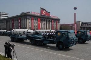 Tên lửa mới của Triều Tiên có thể chỉ có vỏ
