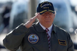Trump: 'Mỹ không có lựa chọn ngoài tăng cường quân sự'