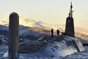 Nghị sĩ Nga: Dám tấn công hạt nhân, Anh sẽ bị san bằng