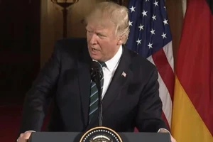 Ông Trump thấy vinh dự nếu gặp ông Kim Jong-un