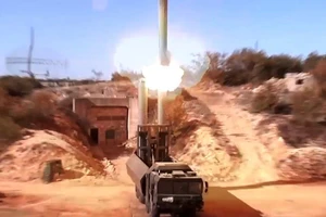 5 'vũ khí' siêu hạng Nga trình diễn trong lễ duyệt binh