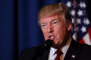 Trump bị kiện vì ra lệnh phóng tên lửa vào Syria