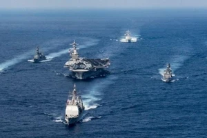 Tàu sân bay Carl Vinson tập trận gần bán đảo Triều Tiên