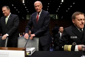 Ông Trump yêu cầu quan chức phản pháo điều tra FBI?