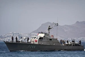 Tuần duyên Hy Lạp nổ súng bắn tàu hàng Thổ Nhĩ Kỳ