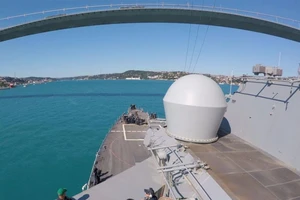 Tàu chiến Mỹ rầm rộ tập trận ngoài khơi Ukraine