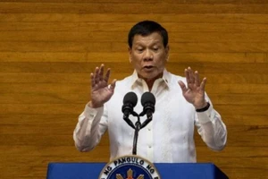 Ông Duterte đòi Mỹ trả 3 quả chuông cách đây 116 năm
