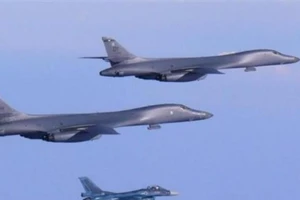 2 oanh tạc cơ B-1 Mỹ xuất kích đáp trả Triều Tiên 