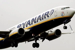 9 người đàn ông bị đuổi khỏi máy bay sau câu nói đùa