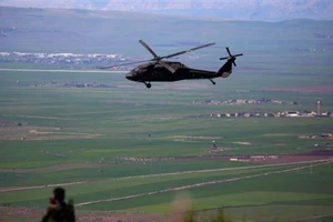 Mỹ bị tố cho máy bay sơ tán 22 chỉ huy IS chạy nạn