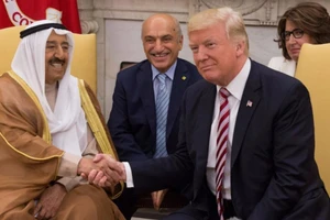 Ông Trump giảng hòa căng thẳng vùng Vịnh thất bại