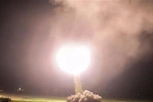 Iran sở hữu ‘bom cha’ đánh bại siêu bom 10 tấn của Mỹ