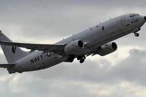 Máy bay do thám Mỹ áp sát căn cứ Nga ở Crimea