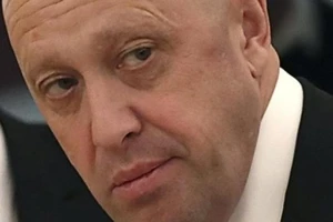 Mỹ buộc tội 13 công dân Nga can thiệp bầu cử