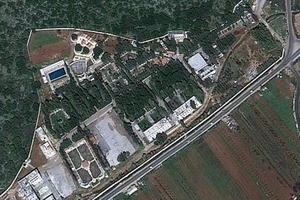 Mỹ xem xét 8 mục tiêu dội tên lửa ở Syria