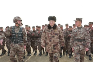 Lính Trung Quốc được lệnh giảm cân, đánh bóng hình ảnh