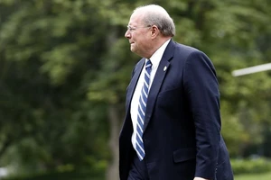 Người 'dọn đường' thượng đỉnh Trump-Kim bất ngờ từ chức