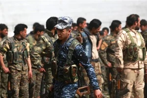 Lo ngại IS, phe nổi dậy ban bố lệnh giới nghiêm ở Syria