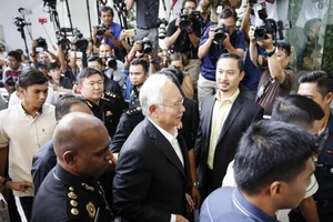 Cựu thủ tướng Malaysia nguy cơ lĩnh 20 năm tù