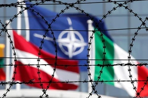 Nga gọi NATO là khối quân sự 'vô dụng'