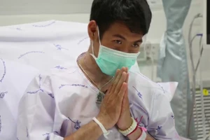 Đội bóng nhí Thái Lan sẽ đi tu tưởng nhớ thợ lặn tử nạn