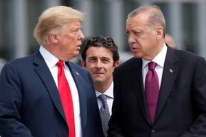 Mỹ trừng phạt 2 bộ trưởng Thổ Nhĩ Kỳ vì vụ bắt giam mục sư