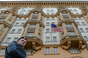 Phát hiện điệp viên Nga làm việc trong ĐSQ Mỹ suốt 10 năm