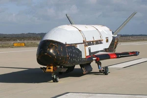 Máy bay tuyệt mật của Mỹ bất ngờ xuất hiện ở Hà Lan