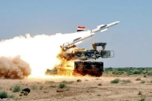Phòng không Syria báo động cao nhất đề phòng Mỹ tấn công