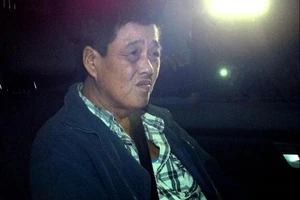 Úc bắt bà My Ut Trinh với cáo buộc nhét kim khâu vào dâu tây