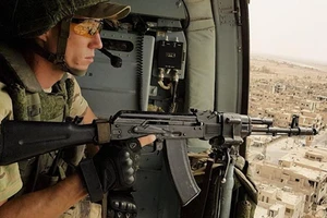 Mỹ nói quân đội các nước phải rời Syria trừ Nga