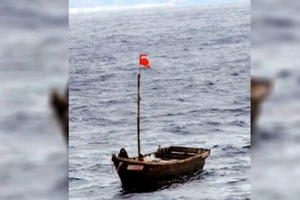 Phát hiện tàu cá nghi chở công dân Triều Tiên ngoài khơi Nhật