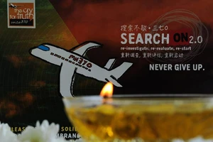 Cơ phó MH370 chở máy bay 'ma' trước khi lao xuống biển?