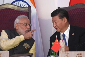 Thương nhân Ấn Độ đòi đốt hàng TQ vì ngăn trừng phạt khủng bố