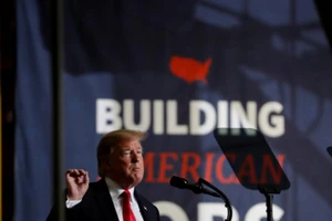 Khi nào ông Trump ngừng đánh thuế Trung Quốc?