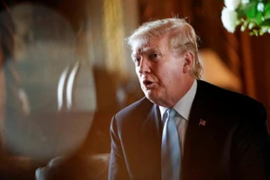 Với 1 tờ giấy, ông Trump đòi ông Kim giao nộp vũ khí hạt nhân