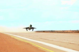 Phe tướng Haftar phá hủy trụ sở hoạt động của phe Tripoli