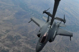 Lo Boeing phổng tay trên, Lockheed Martin bán rẻ F-35A cho Mỹ