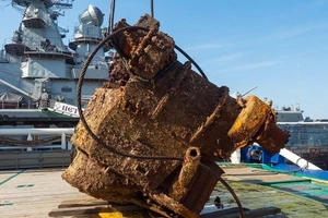 Xe tăng Mỹ bị đánh chìm 70 năm trở lại trong lễ duyệt binh Nga