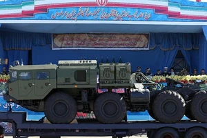 Nghi Iran triển khai hệ thống S-300 sát vịnh Ba Tư