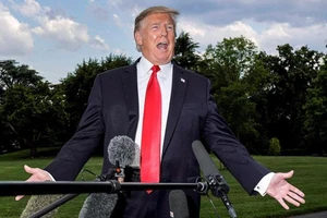 Ông Trump yêu cầu Nga, Syria, Iran ngừng ném bom Idlib