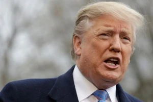 Ông Trump cảnh báo trước cho Iran về quyết định tấn công 