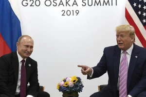 Ông Putin mời ông Trump tới Nga dự lễ kỷ niệm Ngày chiến thắng