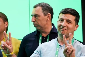 Đảng ông Zelenskiy thắng lớn trong bầu cử quốc hội Ukraine