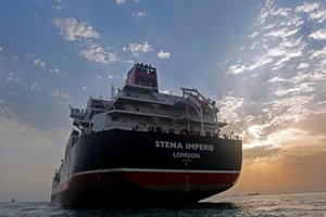 Ngoại trưởng Mỹ: Anh phải tự bảo vệ tàu của mình