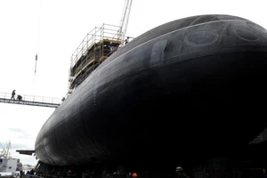 Anh hoang mang trước tàu ngầm 'siêu yên tĩnh' của Nga