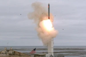 Mỹ thử tên lửa hành trình bắn trúng mục tiêu cách 500km