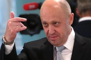 Mỹ siết chặt trừng phạt 'đầu bếp của Putin', Nga thề đáp trả 