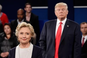 Ông Trump kêu gọi bà Clinton tái tranh cử tổng thống